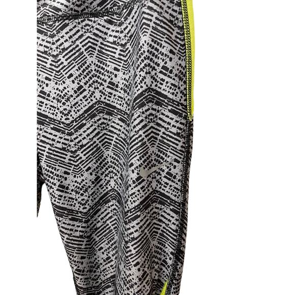Nike Capri Running Leggings - Picture 2 of 4